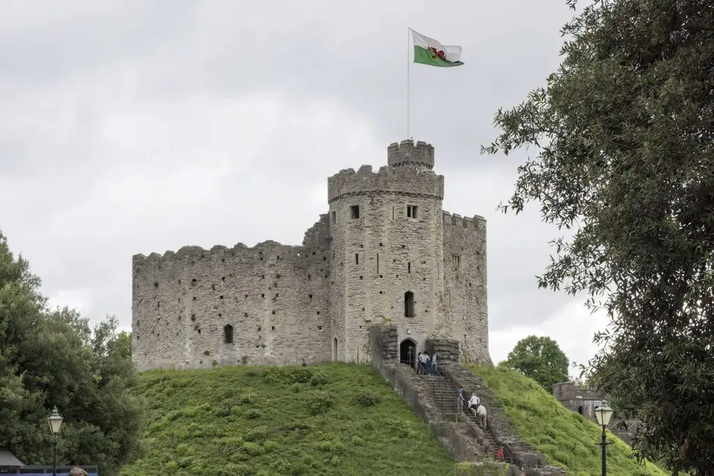 Cardiff Castle wedding photography