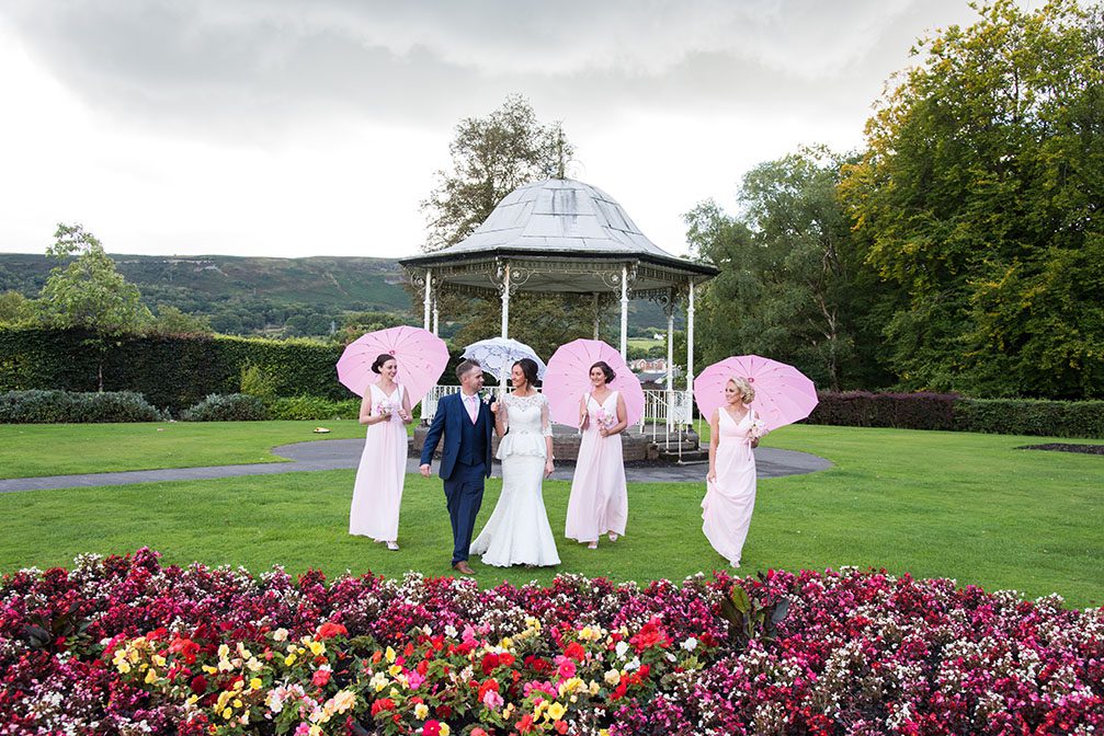 wedding photographer at Aberdare Park