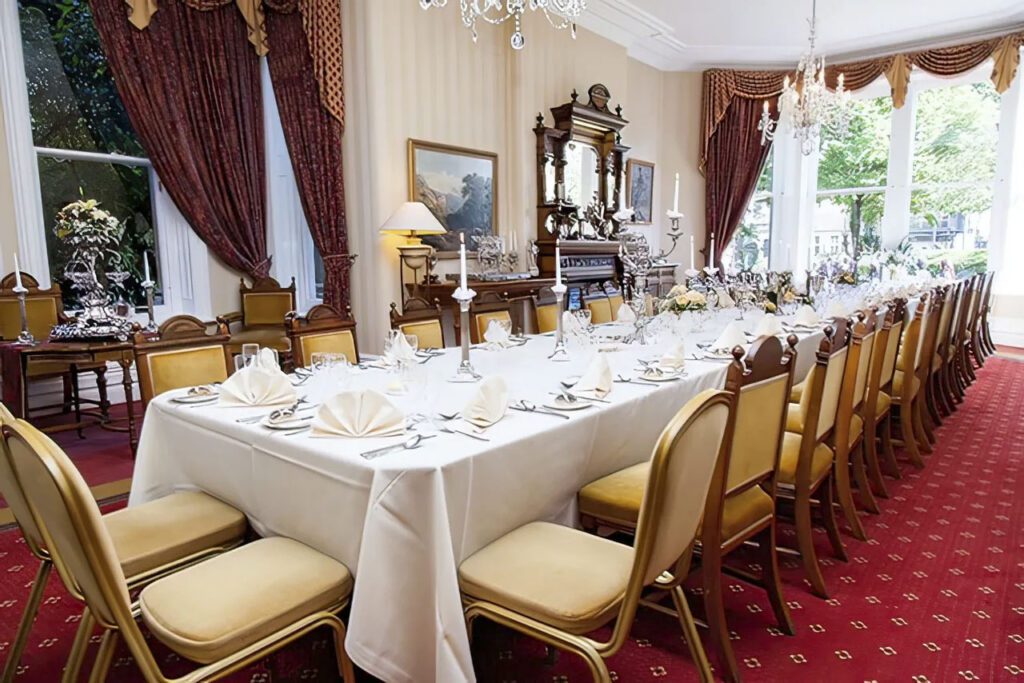 Wedding venue Cardiff Mansion House