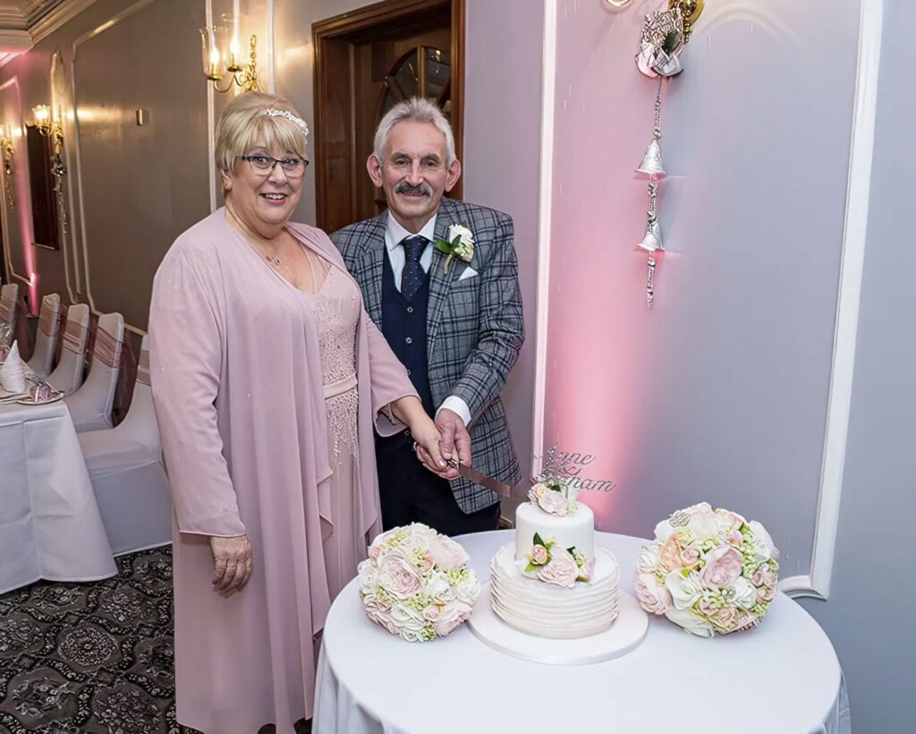 wedding photography Ty Newydd Hirwaun