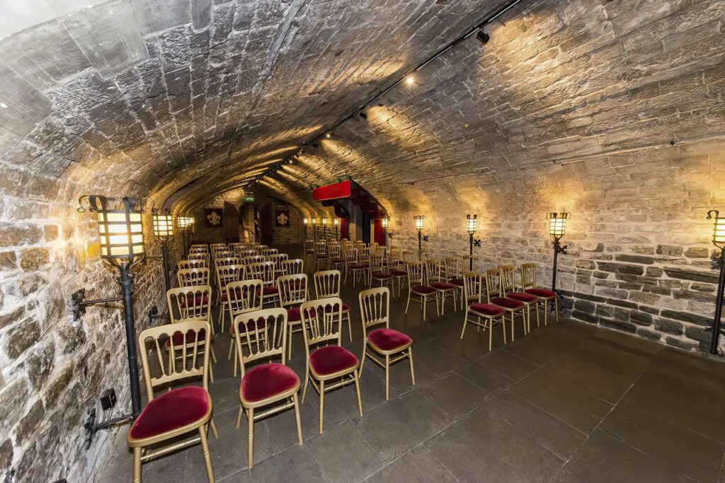 The Undercroft Cardiff Castle wedding