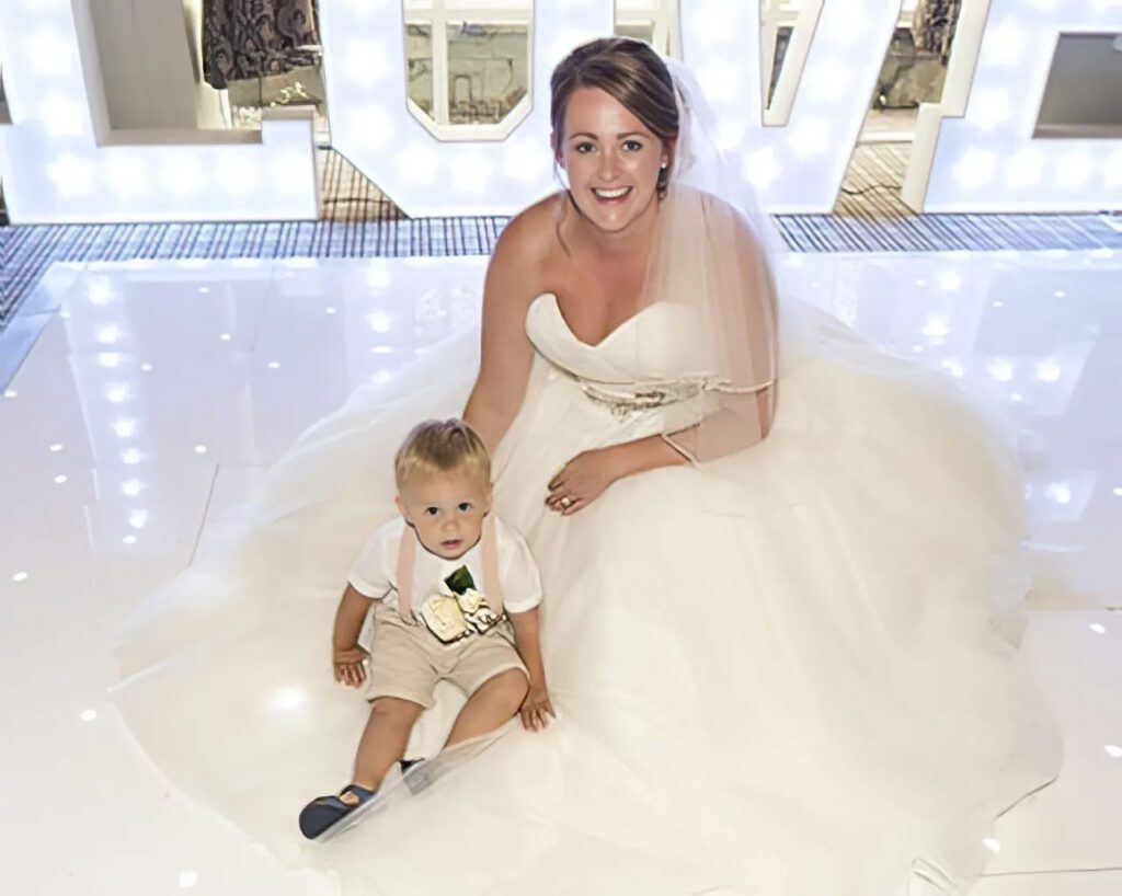 cheap wedding photographer RCT